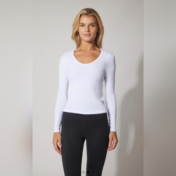 90 Degree By Reflex 3PKRibbed Seamless Crew,Scoop and Square Neck Long SleeveTop - Picture 2 of 10